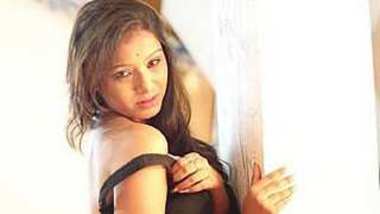 Indian Village Bhabhi Giving Hot Blowjob Session To Her Secret Lover